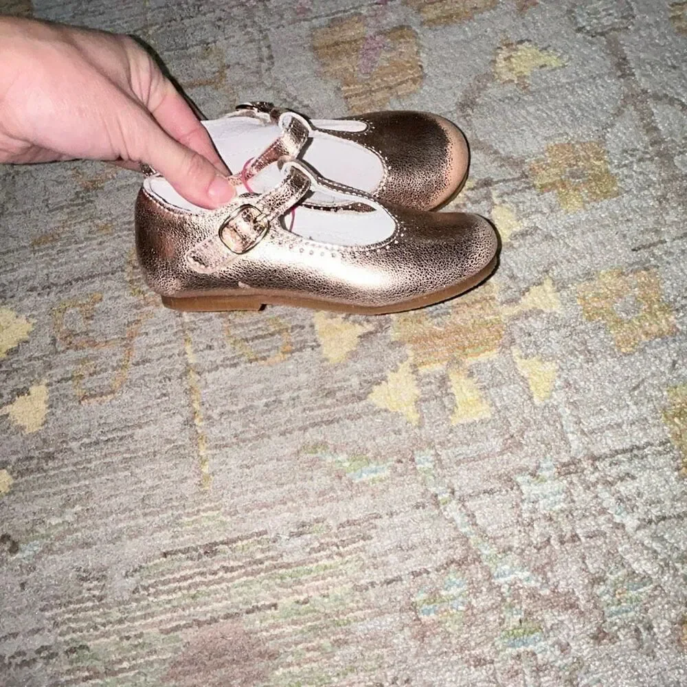 L’Amour rose gold Mary Jane’s sz 8